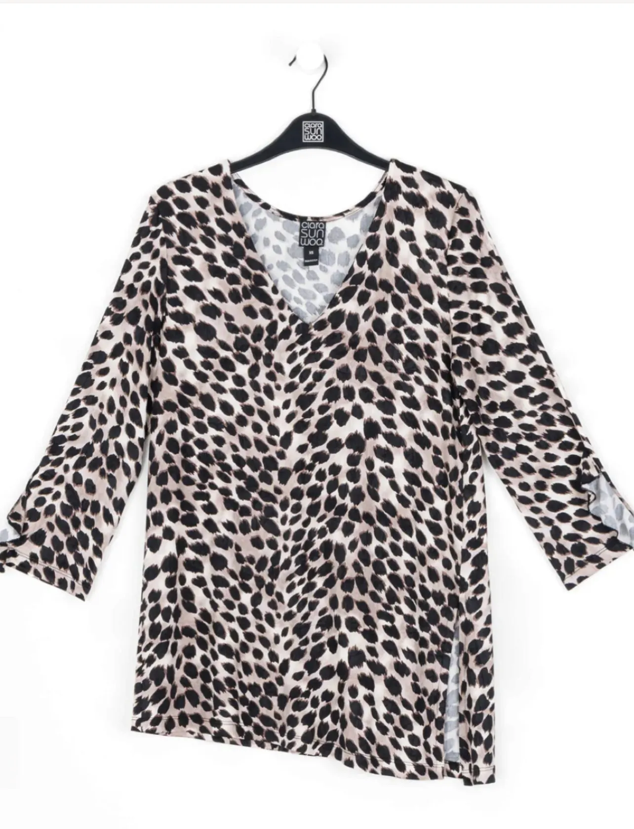 CLARA SUNWOO TU63P Flutter Cuff Side Vent Tunic Cheetah Spot