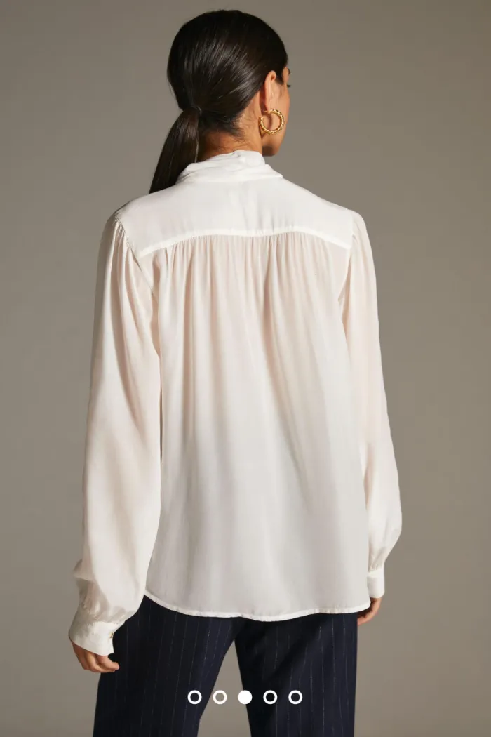 Lightweight Shirt with Ribbon Collar