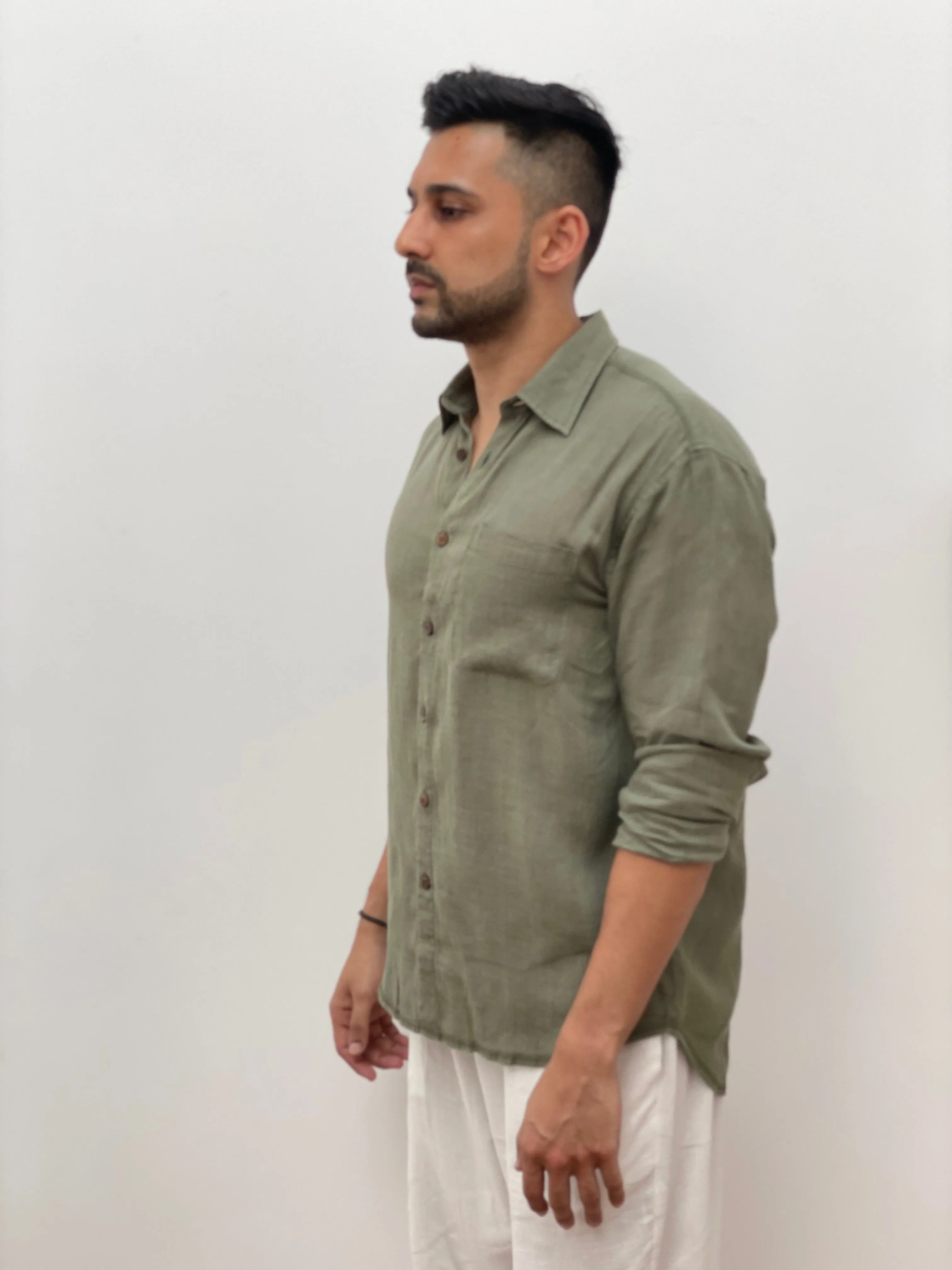 RELAXED ARMY GREEN LINEN SHIRT
